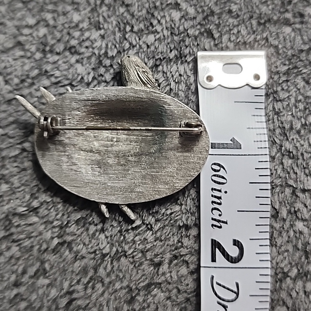 Marjolein Bastin Pewter Artist Hat Brooch with Bird and Brushes- Vintage - Picture 5 of 5
